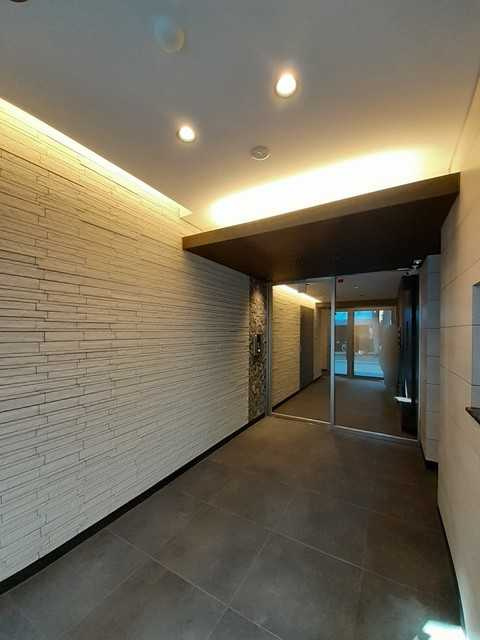 アン ハヤシ インクのエントランス