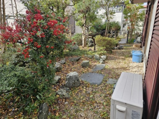 【庭】 | 落ち着いた雰囲気の住宅街にあるお家 | お庭を駐車場にすることも可能です