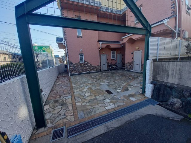 【エントランス】 | リーフジャルダン富田駅前