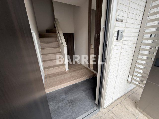 アドゥシール荘園の玄関