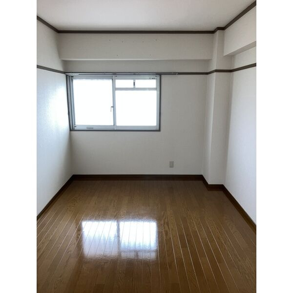 三洋ビルの居間・リビング