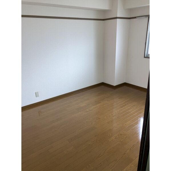 三洋ビルの居間・リビング