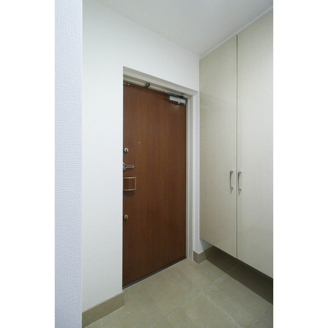 BRAVI南堀江の玄関|シンプルで使いやすい玄関です