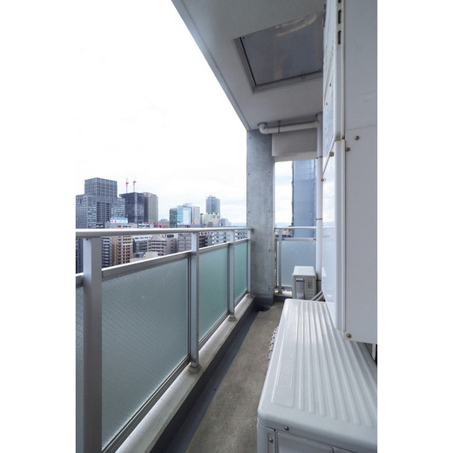 BRAVI南堀江のバルコニー|バルコニーからの眺めを楽しみながら食事をしませんか