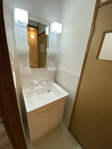 大ケイハイツの洗面所|広い洗面スペース