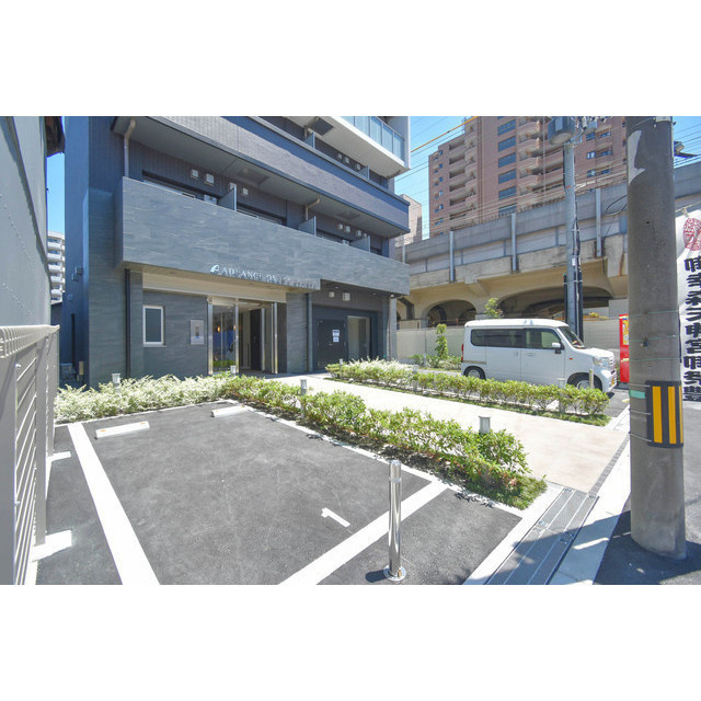 アドバンス大阪ストーリアの駐車場|駐車場完備です