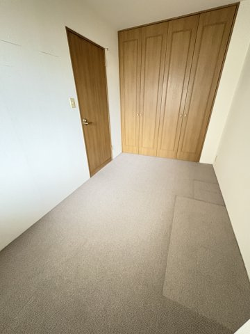 グランフェルティ平野加美の洋室