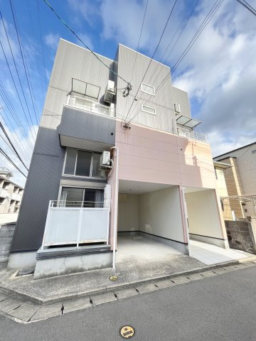 スカーレット内浜の外観