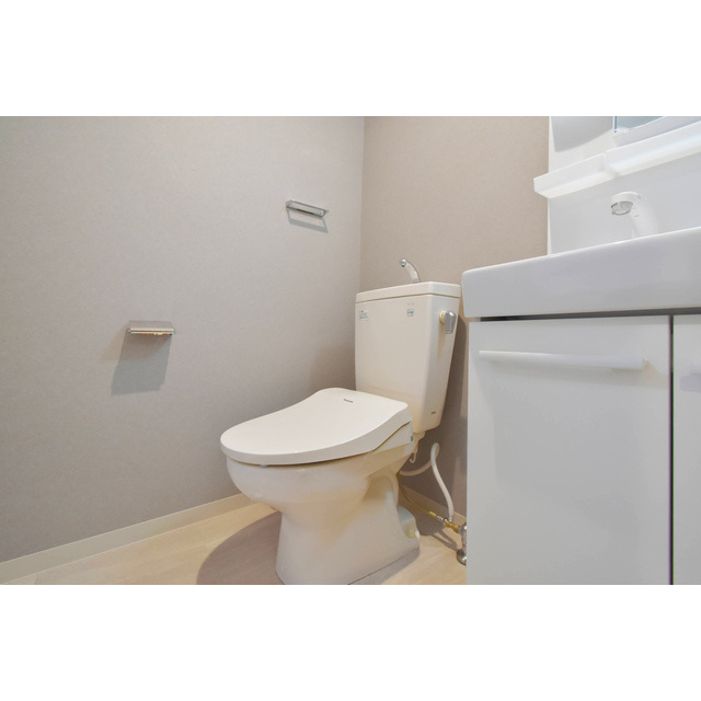 アーデン和泉町のトイレ|落ち着いたトイレです