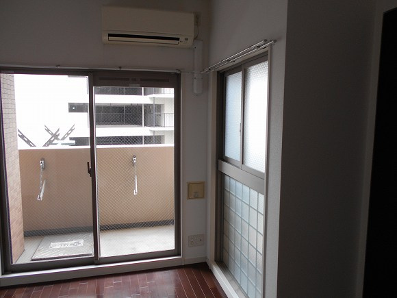 大阪市西区南堀江４丁目の賃貸マンションの居間・リビング|ゆったり過ごせるリビングです