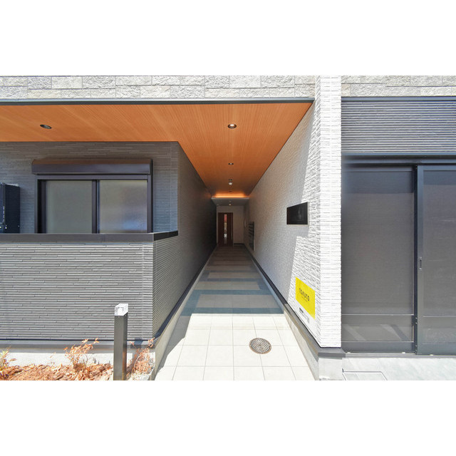 S-MOVE緑橋Ⅱのエントランス|建物の内部です