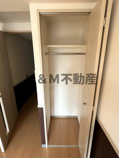 （ＰＥＴ可）Ｋａｓｈｉｗａ　８０８　Ｔｏｗｅｒの収納|大きなものも収納できそうです