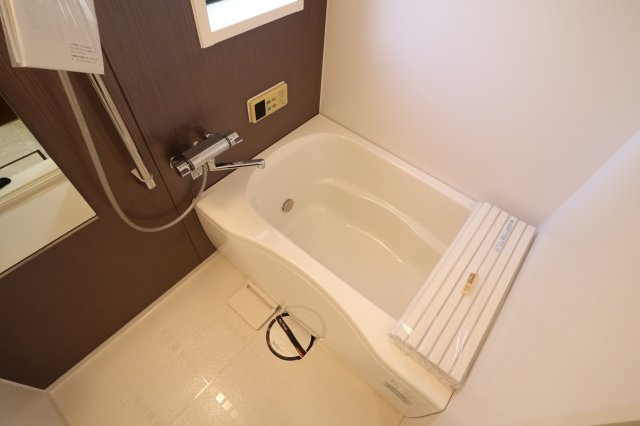 リモーネＡの浴室