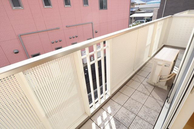 シャーメゾン秋山Ｂのバルコニー