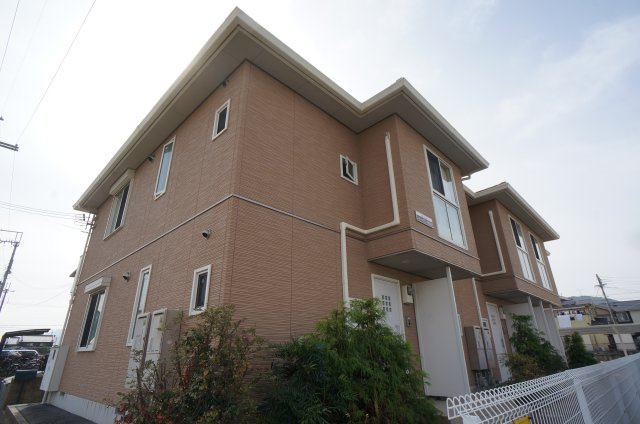 シャーメゾン秋山Ｂの外観