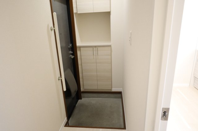 グローリータウンＣの玄関