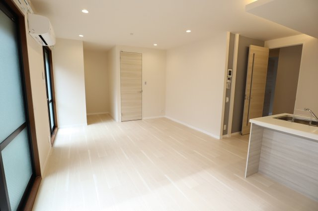 グローリータウンＢの居間・リビング