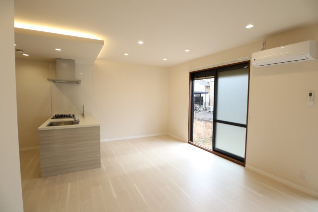 グローリータウンＢの居間・リビング