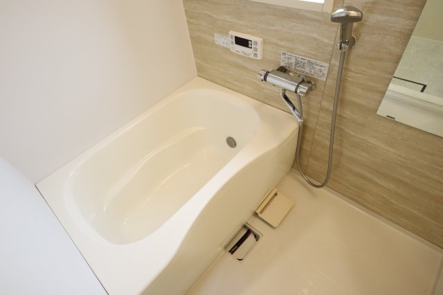 グローリータウンＢの浴室