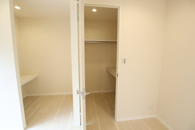 グローリータウンＢの収納