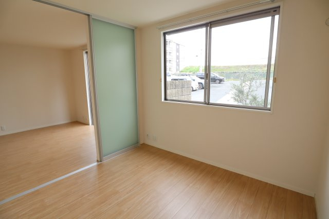 アルティ逢坂Ｂの洋室