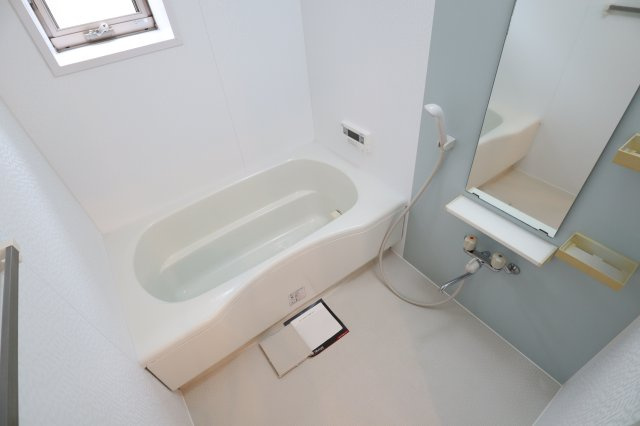 アルティ逢坂Ｂの浴室