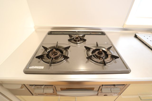 ＰｉｎｅＲｏｏｔｓ良福寺Ａのキッチン