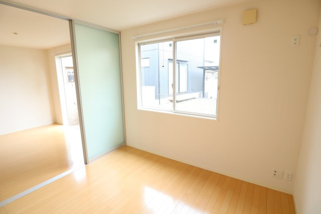 ＰｉｎｅＲｏｏｔｓ良福寺Ａの洋室