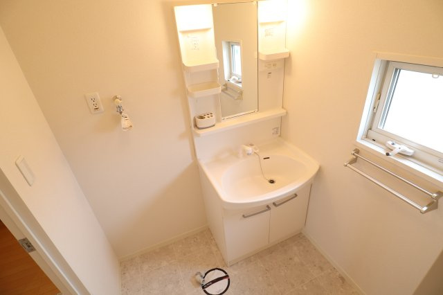 ＰｉｎｅＲｏｏｔｓ良福寺Ａの洗面所