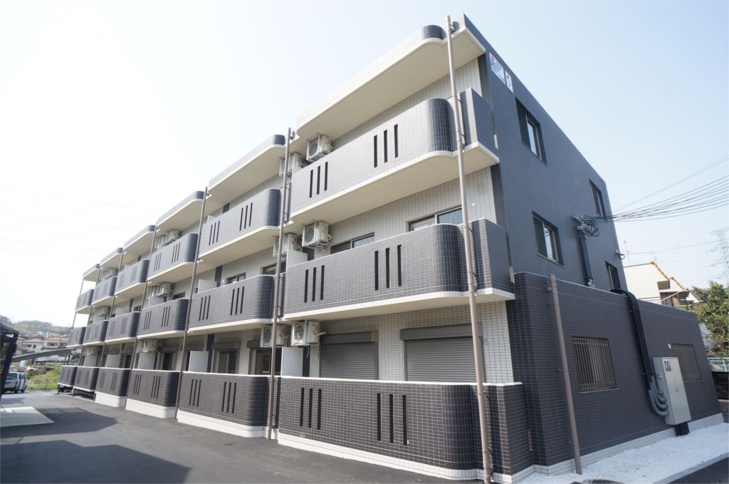 Ｒｅｌａｃｉｏｎ　Ｙｕｊ