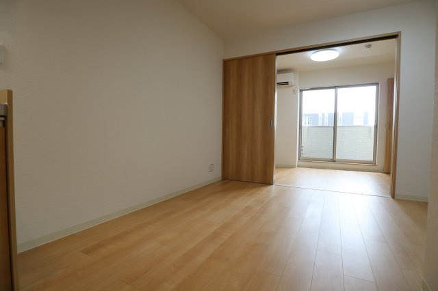 クレアール五位堂の居間・リビング