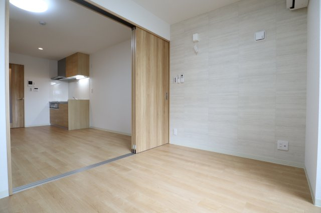 クレアール五位堂の洋室