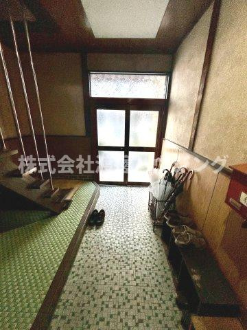 上田荘の玄関