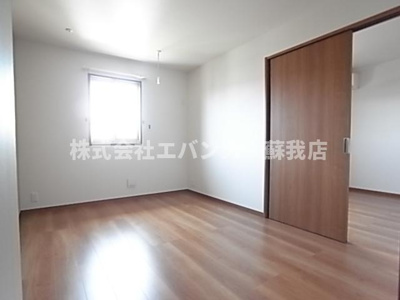 【寝室】 | サニーコート大森台 | 開放的な寝室です