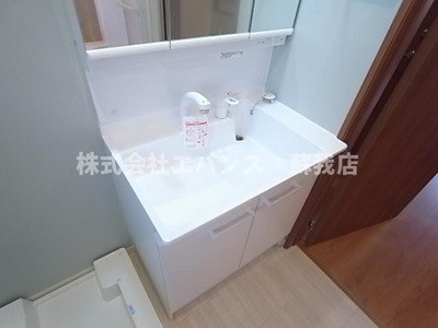 【洗面所】 | サニーコート大森台 | ゆったりとスペースのある洗面所