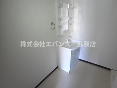 【独立洗面台】 | ラ・プルミエール | 朝の支度にも助かる、独立の洗髪洗面化粧台