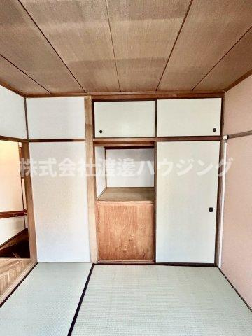 尼崎次屋2丁目貸家の収納