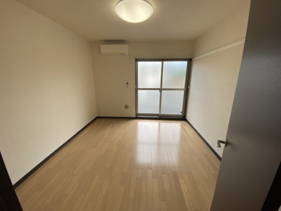 【居間・リビング】 | レオネクスト八代福正Ⅰ | 設備・仕様は号室により異なる為、現況を優先致します。