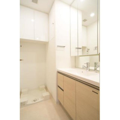 【洗面所】 | ヴェルデコート西新宿 | ※写真は同タイプ住戸です。
