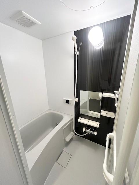 アオアクア稲上町の浴室