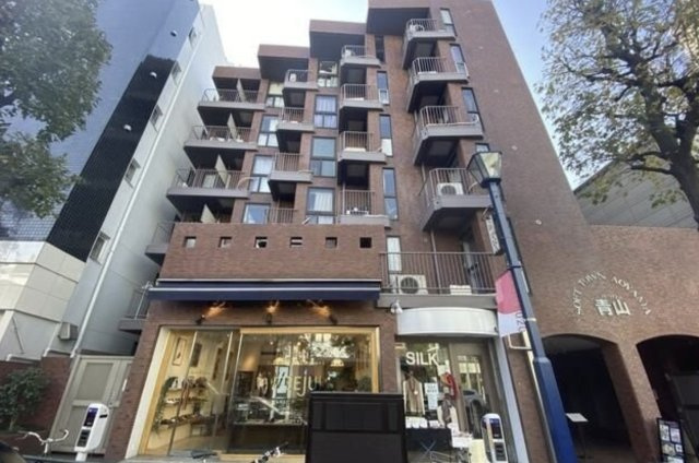 ソフトタウン青山の外観