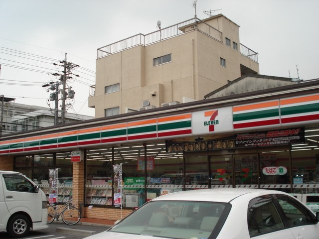サンプレス市場木の周辺|コンビニまで257ｍ