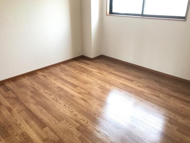 サンプレス市場木の内装|洋室