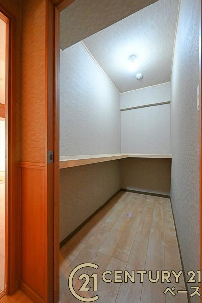 橿原神宮前スカイハイツの収納|■現地撮影写真■あると嬉しい大容量の納戸を完備！