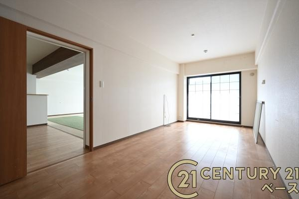 橿原神宮前スカイハイツの洋室|■現地撮影写真■バルコニーに面した開放感のあるお部屋です！