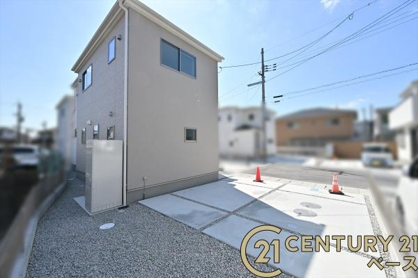 リーブルガーデン三里 ３号棟 ／新築一戸建の前面道路含む現地写真|広い幹線道路からすぐで通勤に便利です！