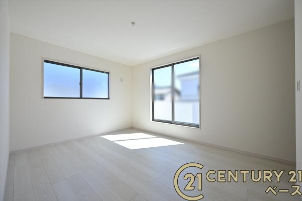 リーブルガーデン三里 ３号棟 ／新築一戸建の内観：施工例|■ＴＶモニター付きインターホンで防犯対策もバッチリ！来客も一目でわかり安心です！■