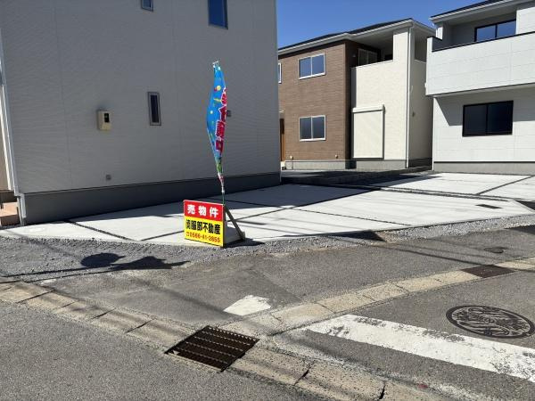 碧南市志貴町3丁目　全3棟・2号棟の駐車場|３台駐車できます
