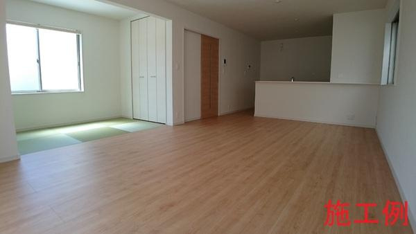 碧南市志貴町3丁目　全3棟・2号棟の居間・リビング|施工例