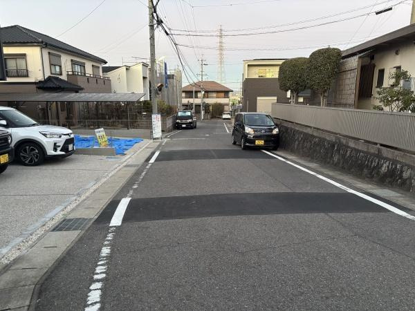 豊田市丸山町4丁目　全2棟・2号棟の前面道路含む現地写真|前面道路です。